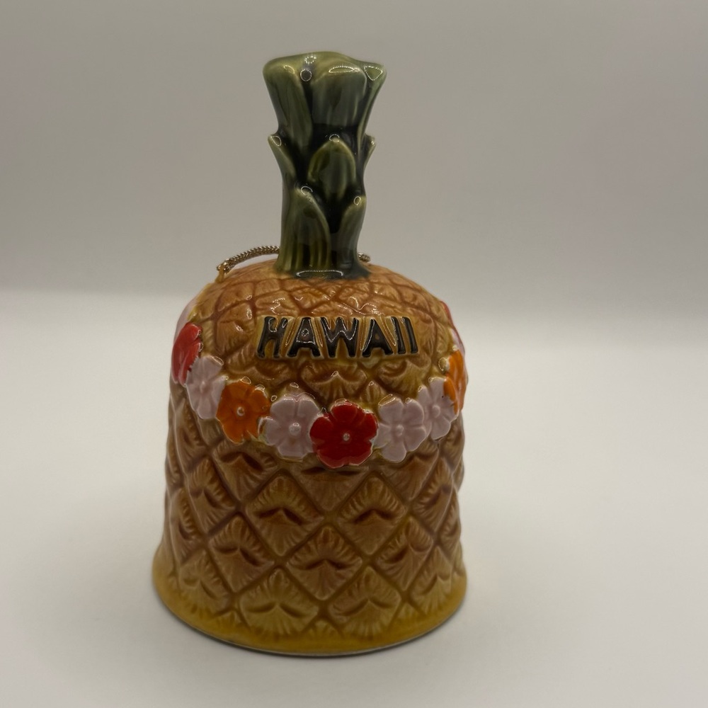 Vintage Hawaii Ceramic Bell Souvenir Pineapple Tiki Style 4.5” Travel Decor
